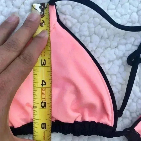 Black Color Embroidered Accent Spaghetti Strap Pink Lined String Bikini Top (M) - Picture 7 of 8